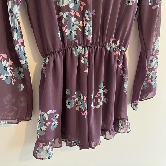 Altar’d State Women’s Floral Romper size Small Sheer Purple Flowing Sleeves - Picture 13 of 13